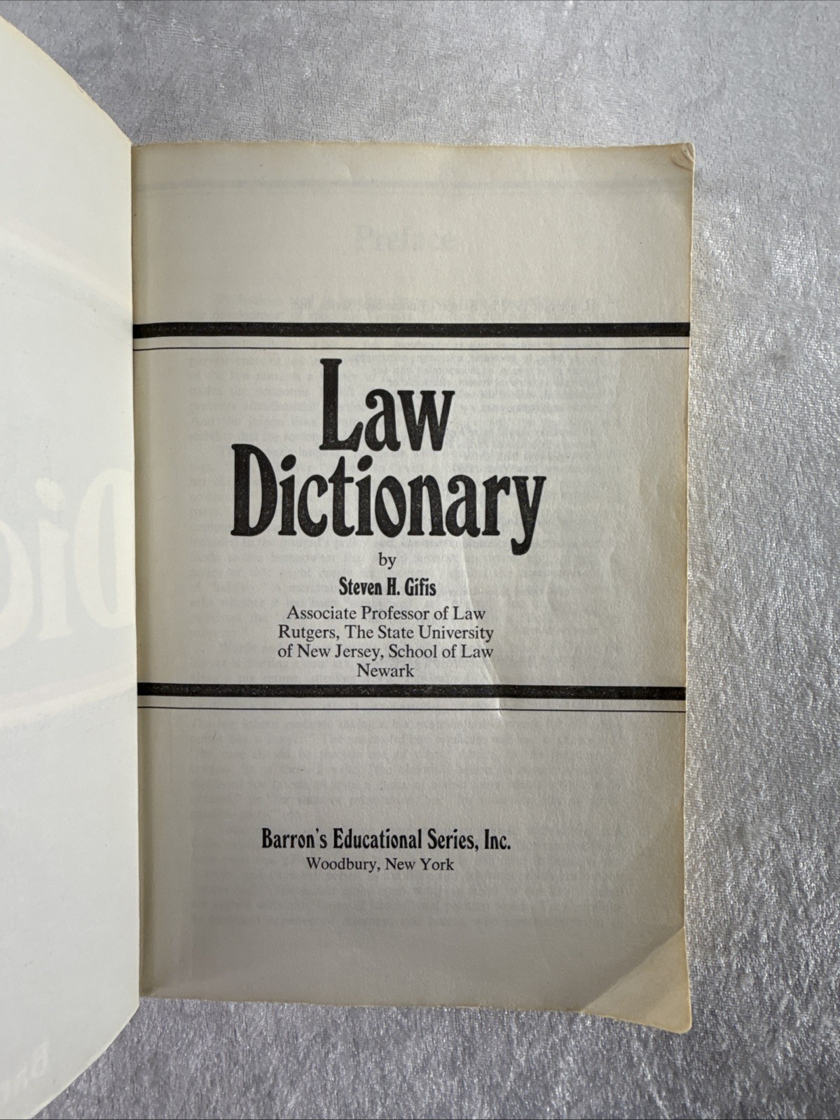 LAW DICTIONARY, BARRON’S Educational Series, By Steven Gifis 1975 Vintage PB