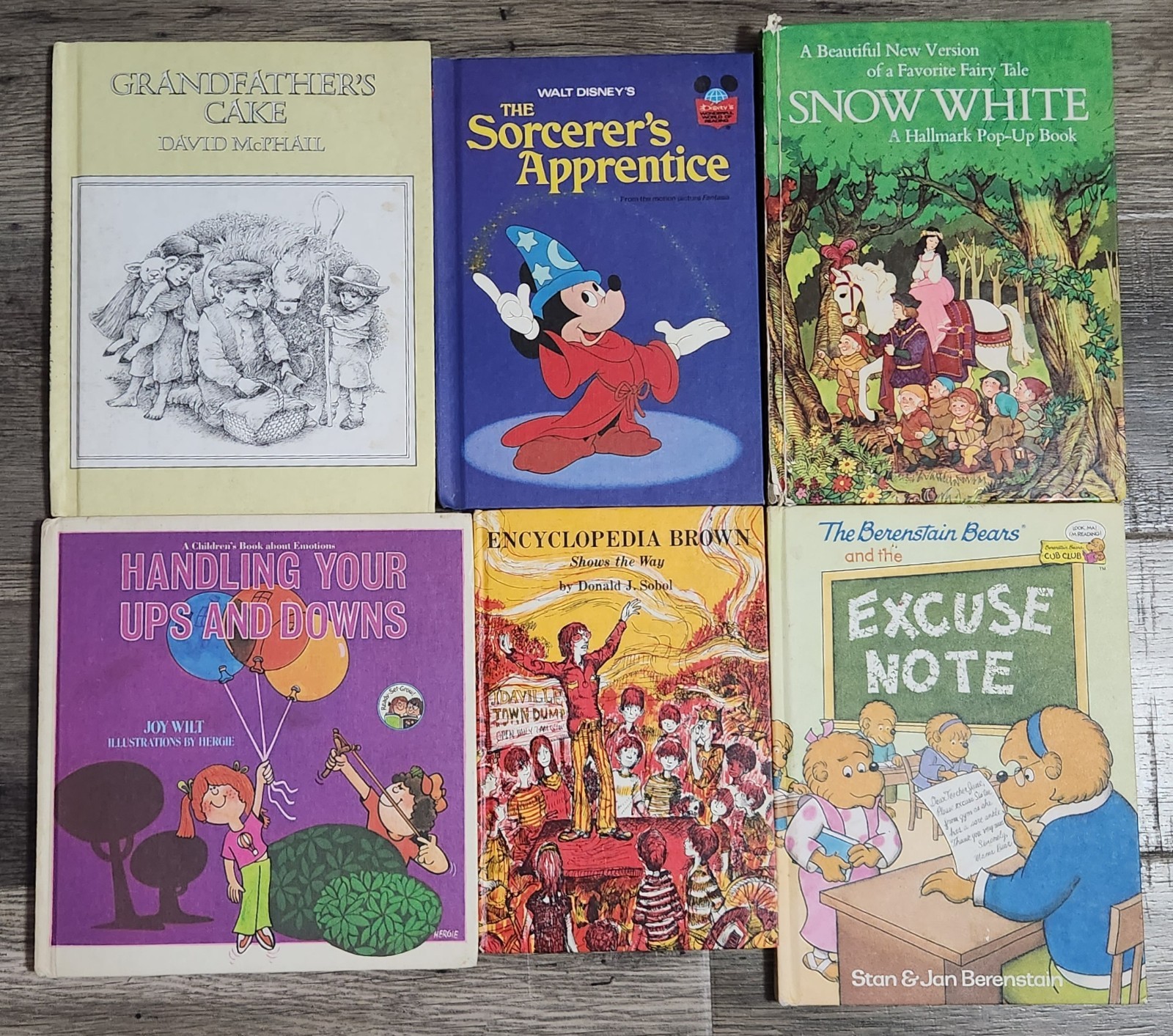 Lot Of 6 Vtg Children Books~Walt Disney~Hallmark Pop-Up~Weekly Reader~Berenstain