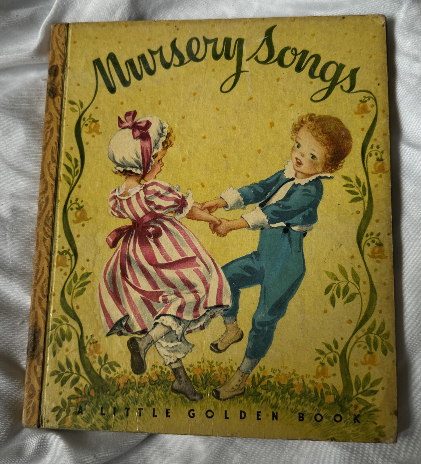 Nursery Songs Little Golden Book 1942 Illustrated Corinne Malvern 10th Printing