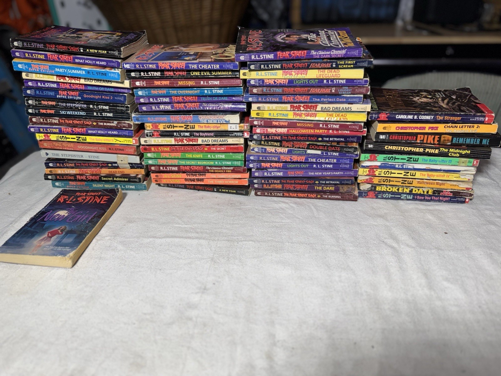 ? HUGE Lot 66 Books R.L. Stine Fear StreetHorror Teen Super Chiller! Pike Etc