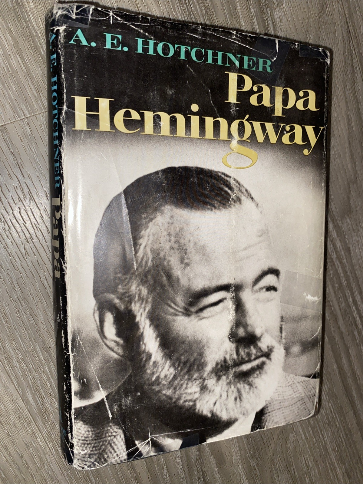 Papa Hemingway By A.E. Hotchner Hardcover 1966 VG Condition Out of Print