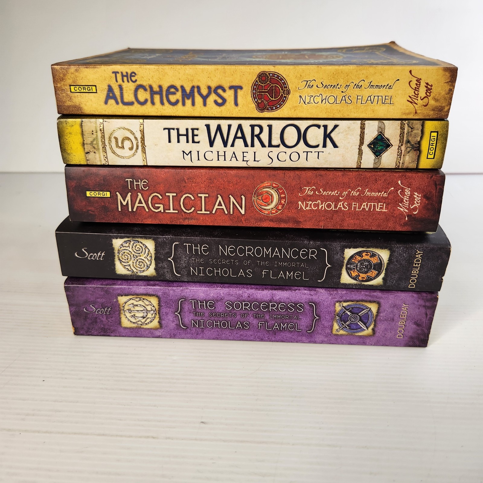 Michael Scott 5 Book Bundle: The Alchemyst: The Secrets of the Immortal Nicholas