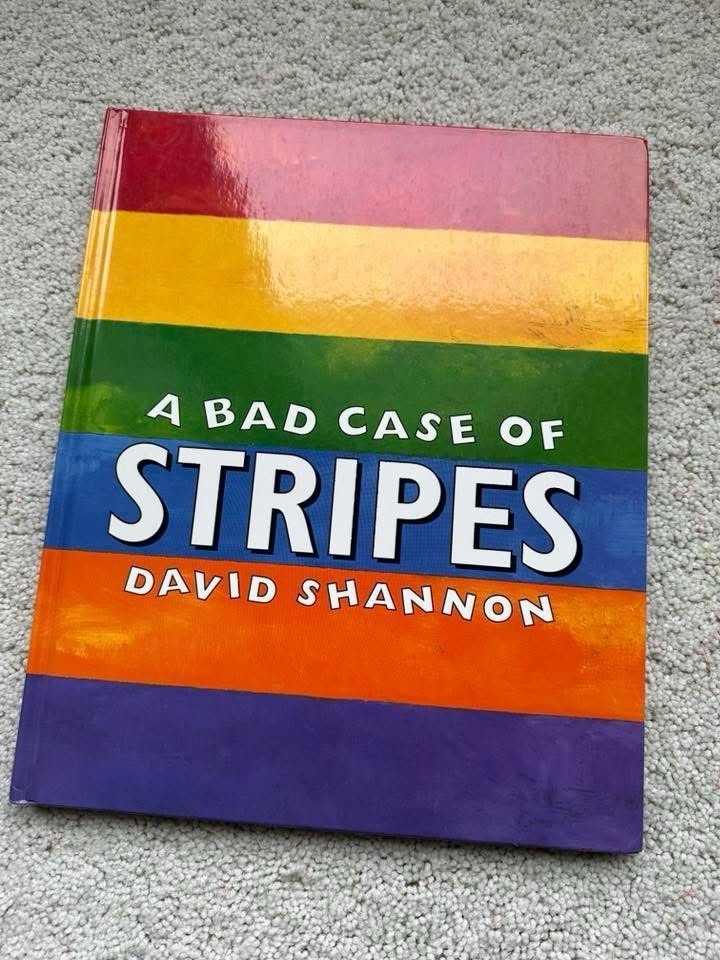 A Bad Case of Stripes (Scholastic Bookshelf) – Paperback – VERY GOOD